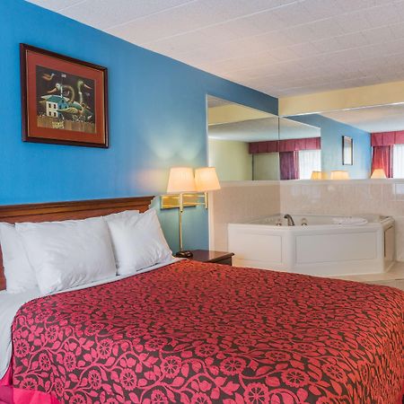 Days Inn East Stroudsburg Ngoại thất bức ảnh