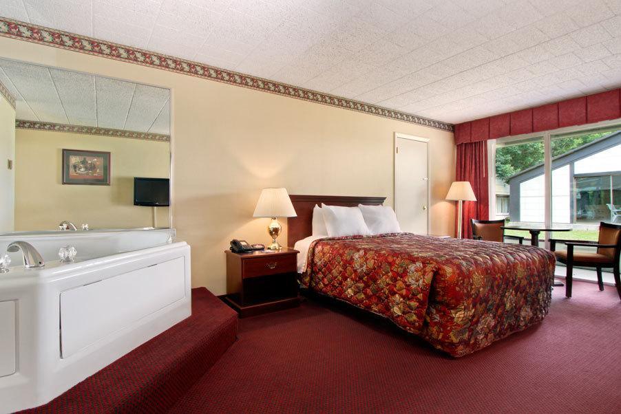 Days Inn East Stroudsburg Phòng bức ảnh