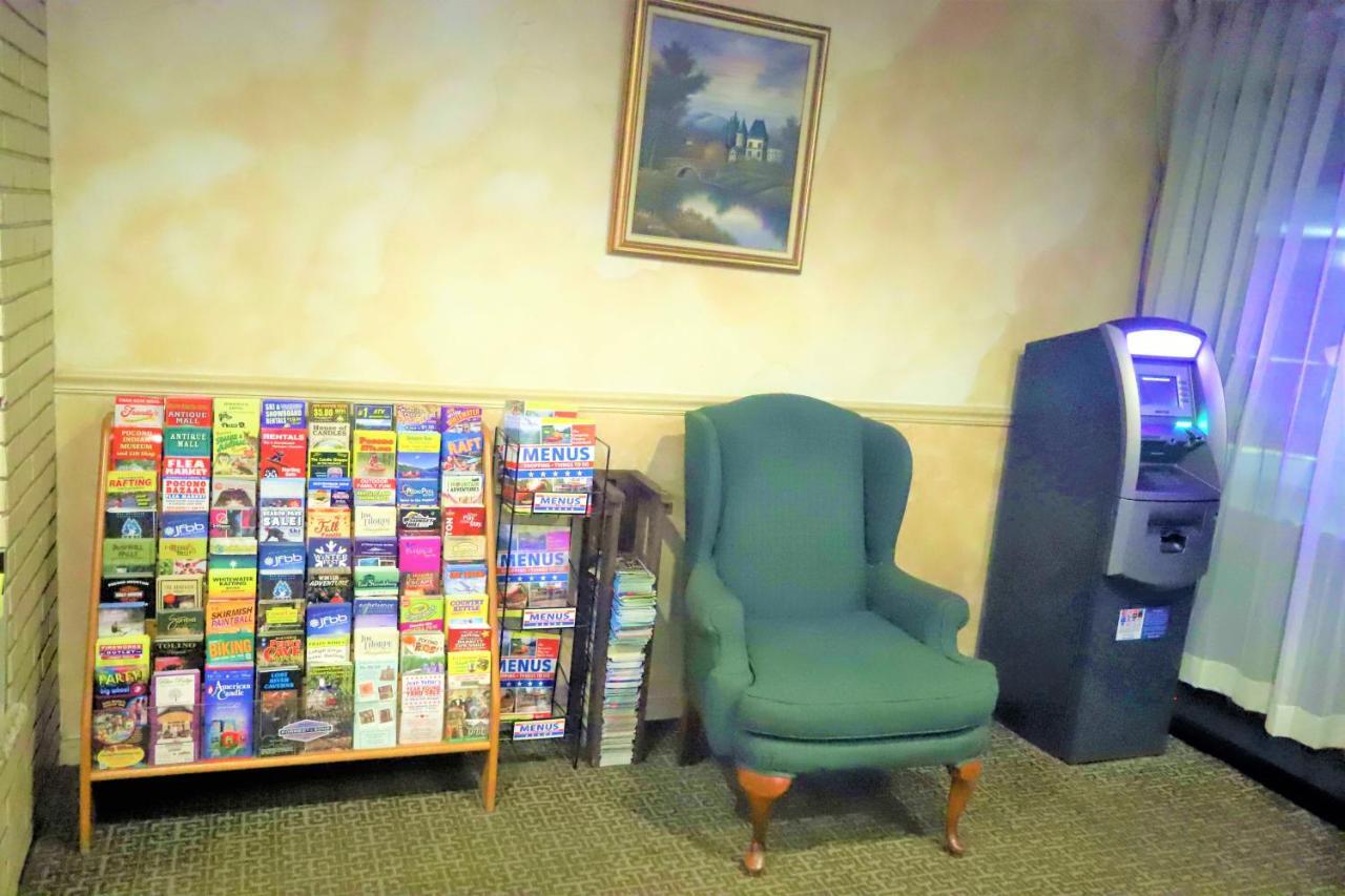 Days Inn East Stroudsburg Ngoại thất bức ảnh